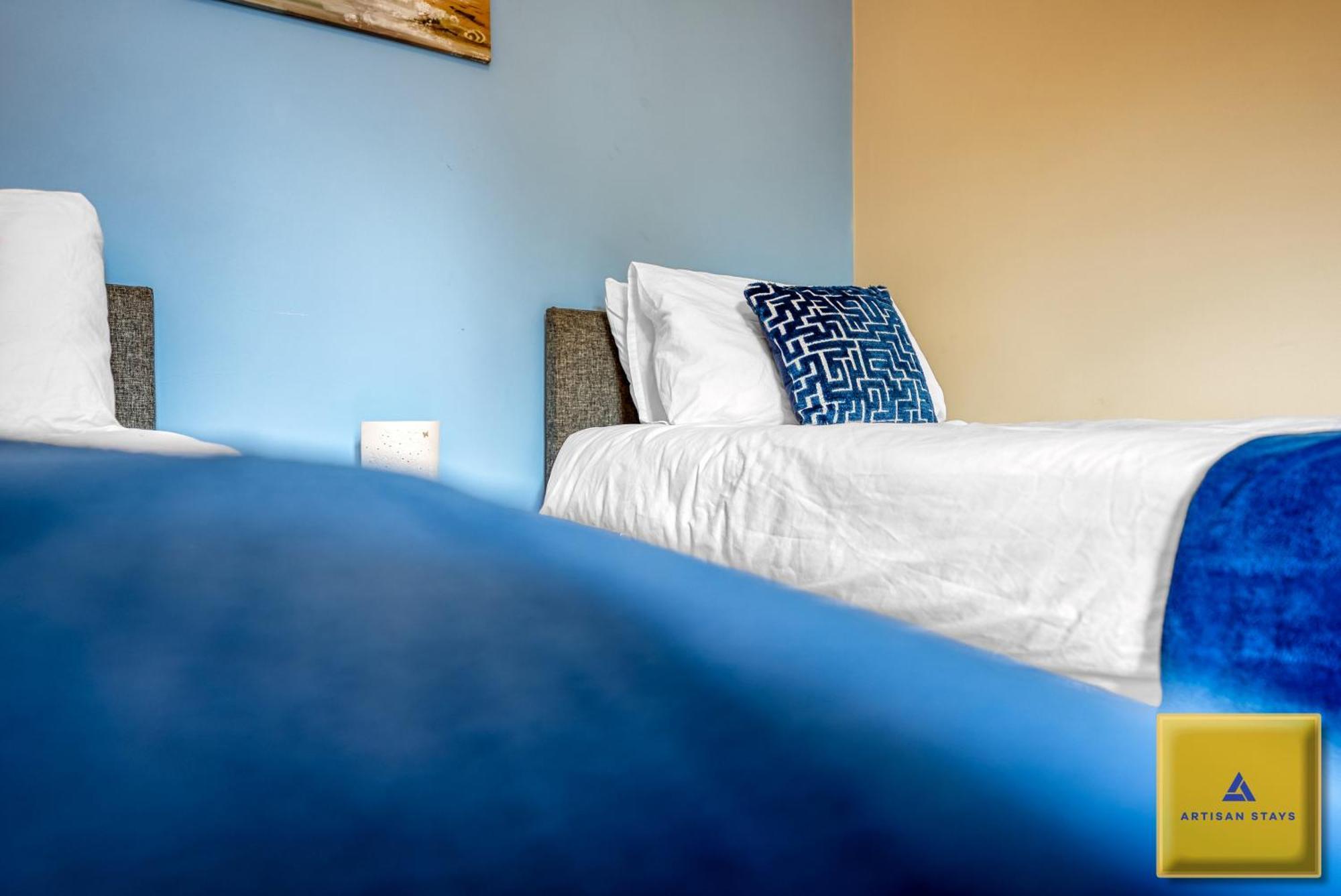 4 Bedroom, 6 Beds, 3 Bathrooms, Near Nec & Birmingham Airport, Business, Contractor And Family Friendly, Free Wi-Fi, Free Parking Coventry Eksteriør billede