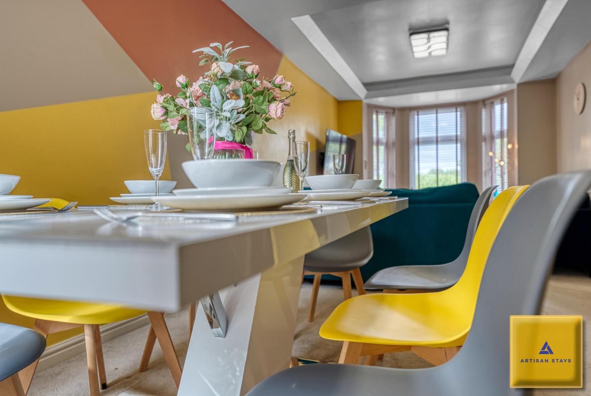 4 Bedroom, 6 Beds, 3 Bathrooms, Near Nec & Birmingham Airport, Business, Contractor And Family Friendly, Free Wi-Fi, Free Parking Coventry Eksteriør billede